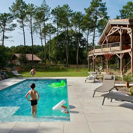 Canopee - Deck, Heated Pool And Pines *