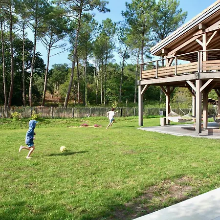 Canopee - Deck, Heated Pool And Pines 빌라 비엘-생-지롱